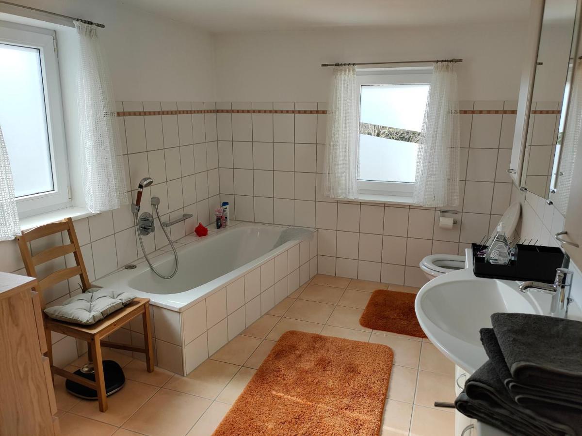 Zentrale & Ruhige Ferienwohnung Moessingen Ngoại thất bức ảnh