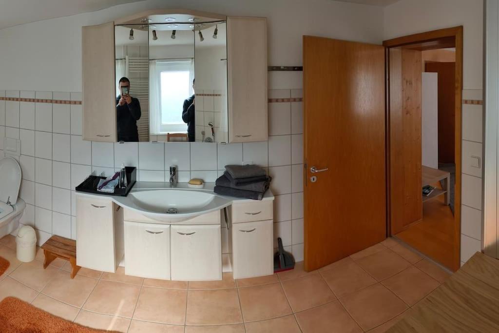 Zentrale & Ruhige Ferienwohnung Moessingen Ngoại thất bức ảnh