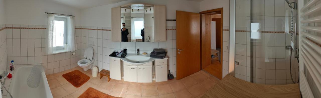 Zentrale & Ruhige Ferienwohnung Moessingen Ngoại thất bức ảnh